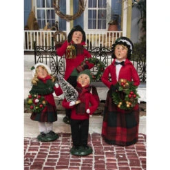 Byers' Choice Allen Family Man Caroler -Finest Christmas Decoration 1 Byers Choice Allen Family Carolers 11689.1684423526