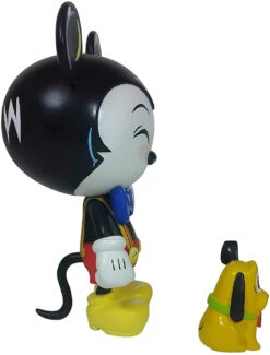 Department 56 Enesco World - Miss Mindy Presents Disney Mickey Mouse Vinyl Figurine - #6001680 -Finest Christmas Decoration 61oBMUsmYOL. AC SL1500 07902.1598113534