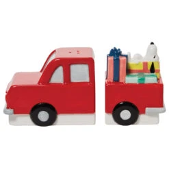 Snoopy Red Truck Salt And Pepper Set -Finest Christmas Decoration 641520 Snoopy Red Truck Salt And Pepper Set. left2 79405.1659102167