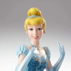 Disney Showcase Collection - Couture De Force Cinderella Figurine 4058288 12 Disney Showcase Collection - Couture De Force Cinderella Figurine 4058288 -Finest Christmas Decoration EnescoDisneyCinderellaCouture OpenCU 62283.1525897083