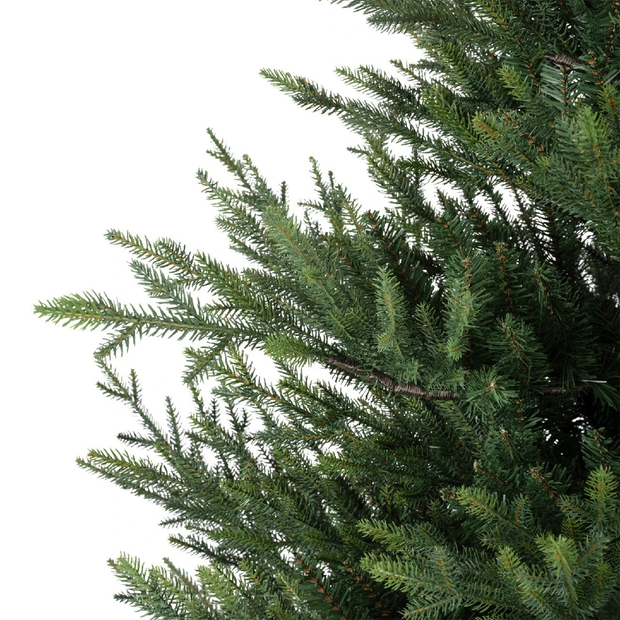 Everlands Unlit 7 Foot Norway Spruce Tree 5 Everlands Unlit 7 Foot Norway Spruce Tree - Image 3